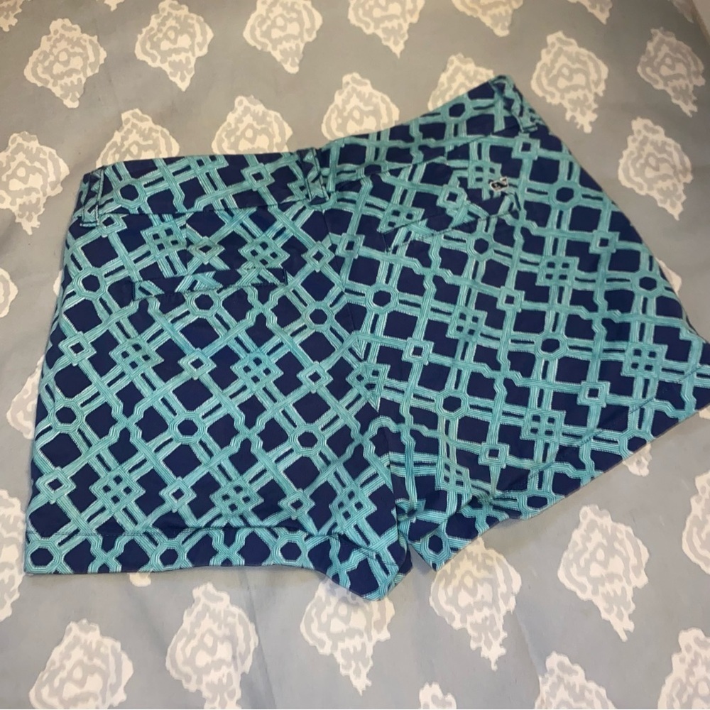 Vineyard Vines Teal lattice Geometric shorts size 2 - Picture 4 of 5